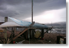 Kayaks traditionnels à l'extrème nord du Groenland (Siorapaluk)